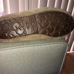 UGG Olsen Chestnut Moccasins women’s